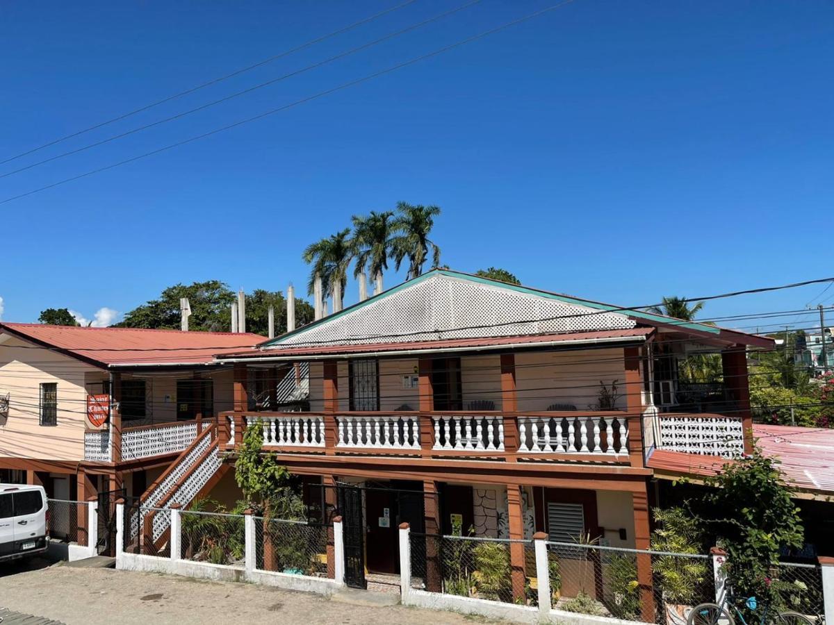 Saint Charles Inn, Belize Central America Punta Gorda Exterior photo