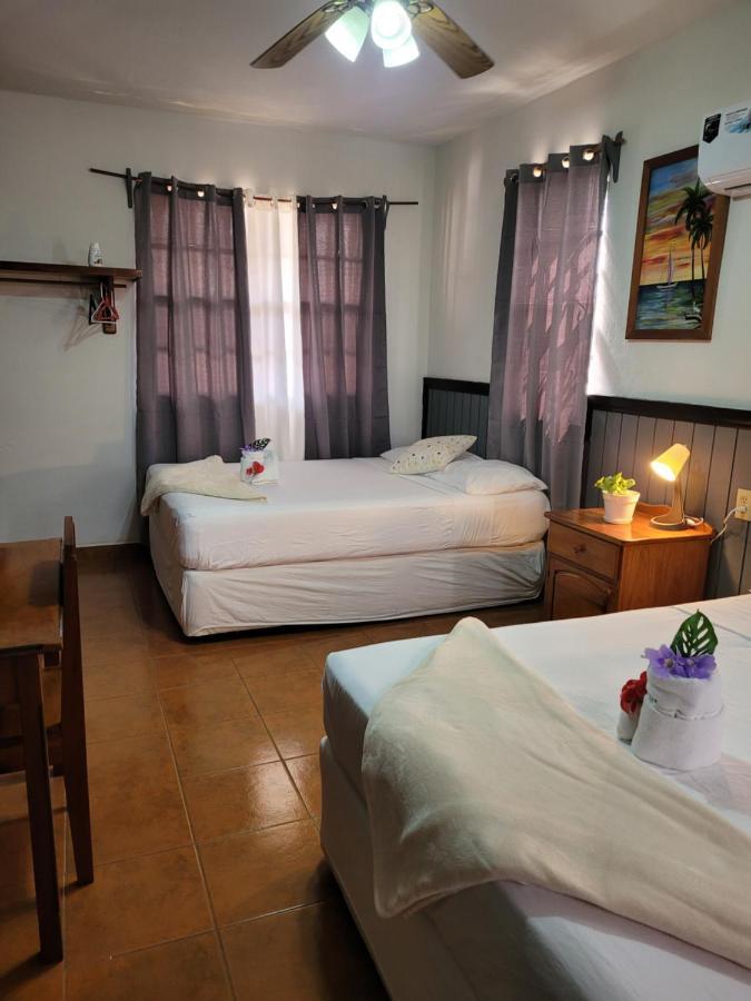 Saint Charles Inn, Belize Central America Punta Gorda Exterior photo